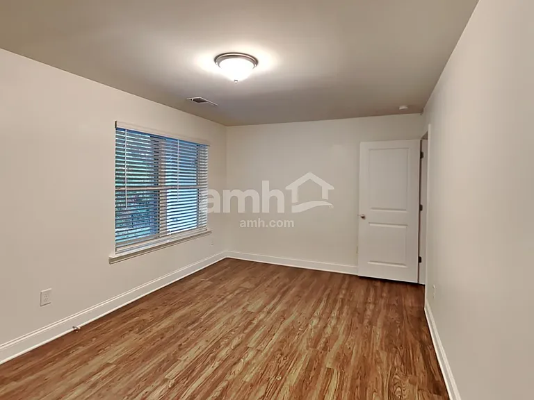 2461 Napa Valley Dr — Photo 30
