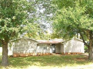 520 Rotterdam Rd, Easley, SC 29640