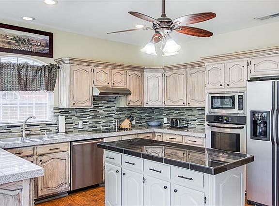 2nd image of 3320 Kelsey Ct