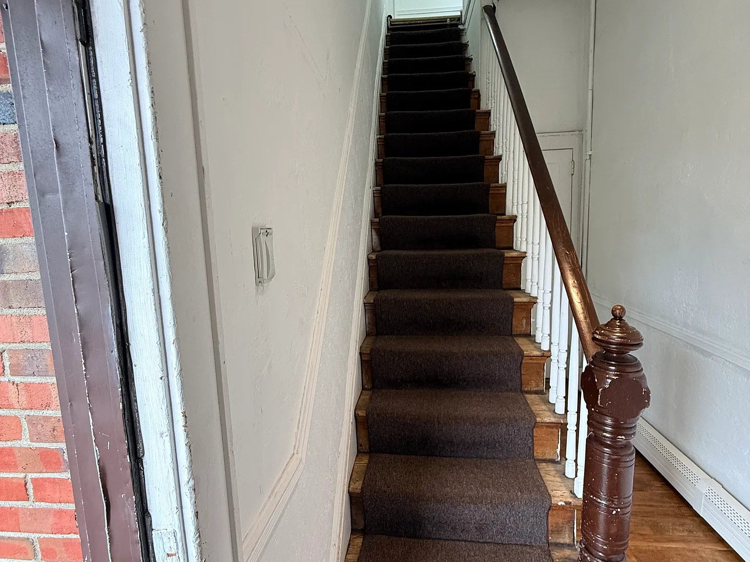 4 bed, 940 sqft, $2,675 — Photo 4