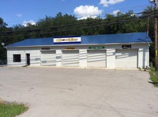 251 White St, Manchester, KY 40962