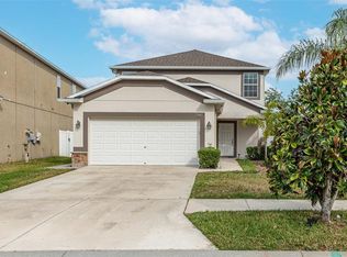 1966 Hawks View Dr, Ruskin, FL 33570