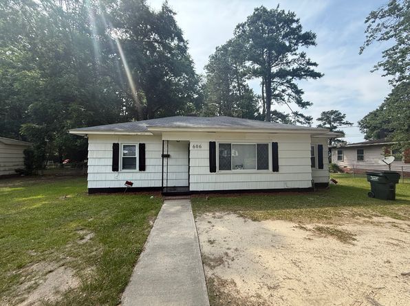 606 Greenmead Dr, Kinston, NC