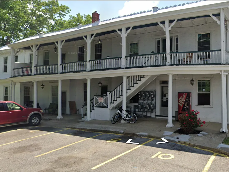 150 Pinecrest St