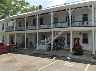 150 Pinecrest St #8, Paris, KY 40361