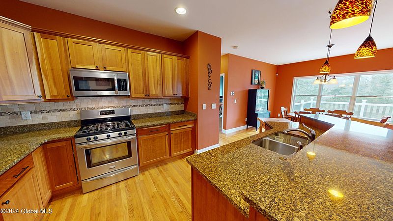 3rd image of 28 Gadwall Drive
