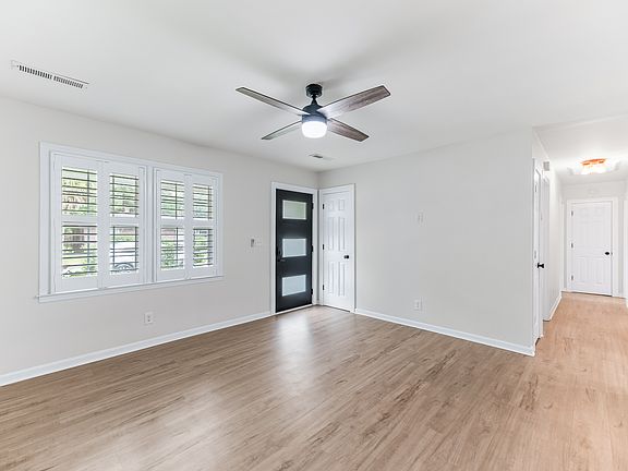 4th image of 514 Mansfield St
