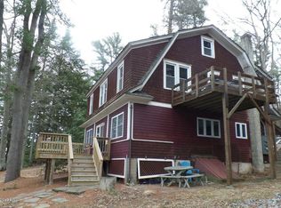 107 Skippers Ln, Paupack, PA 18451