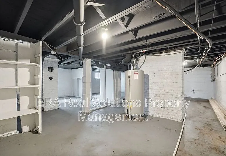 394 S Guilford Ave — Photo 34