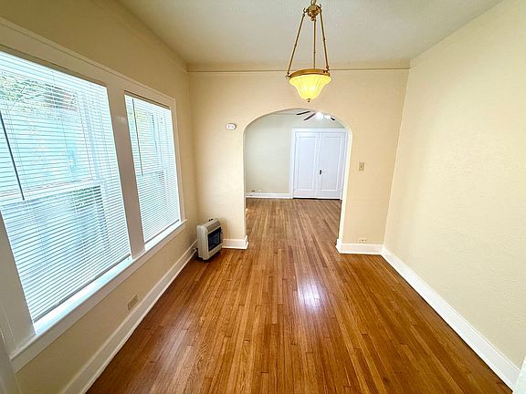 5th image of 127 W Craig Pl Unit 1