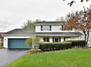 820 Francine Dr, Bartlett, IL 60103