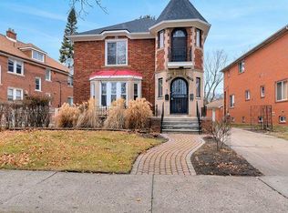 10354 S Morrow Cir, Dearborn, MI 48126