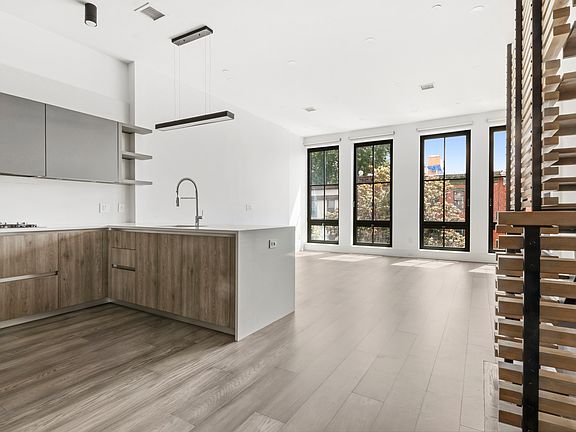 3rd image of 147 14th St #3