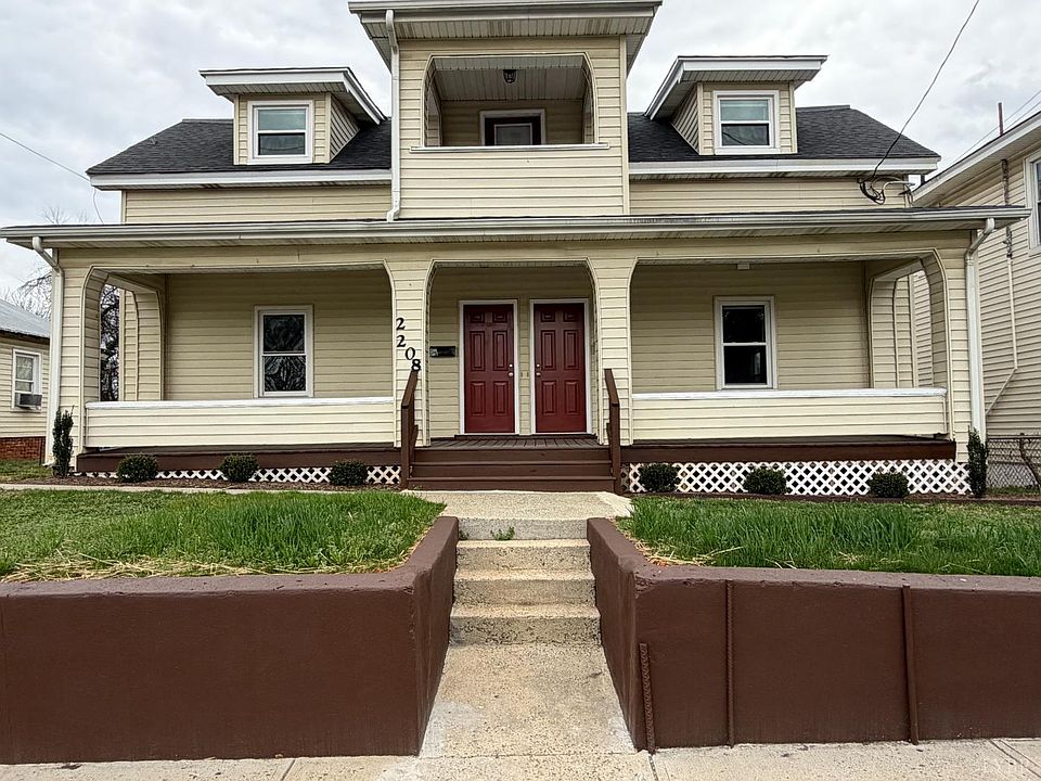 1st image of 2208 Memorial Ave