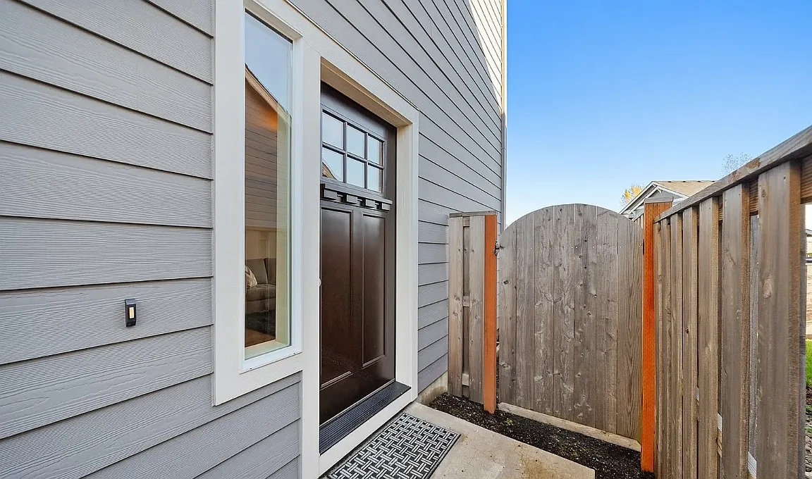 2 bed, 1000 sqft, $2,000 — Photo 2