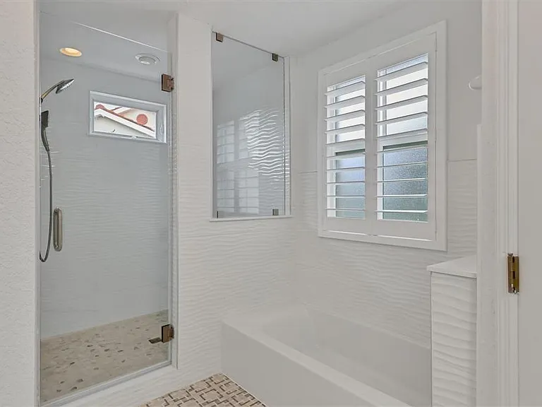 7269 Fountain Palm Cir — Photo 17