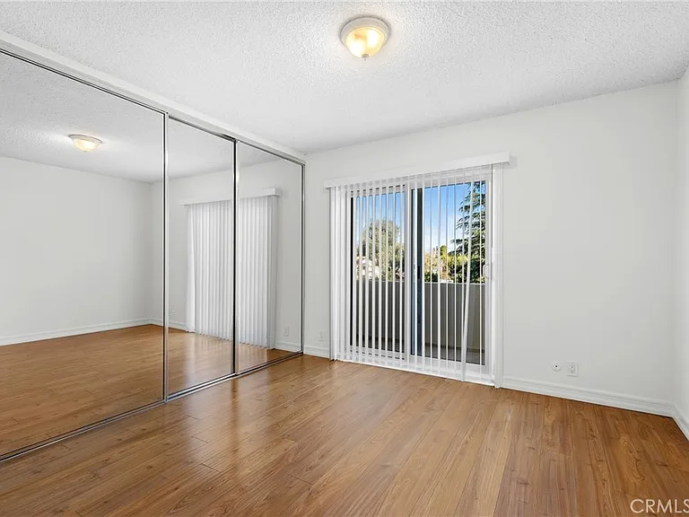 4924 Kester Ave #16 — Photo 10