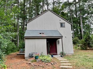 8 Clover Ct #8, Avon, CT 06001