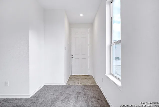 4 bed, 3.0 bath, 2080 sqft, $2,500 — Photo 3