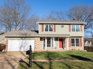 507 Echo Hill Ct, Ballwin, MO 63021