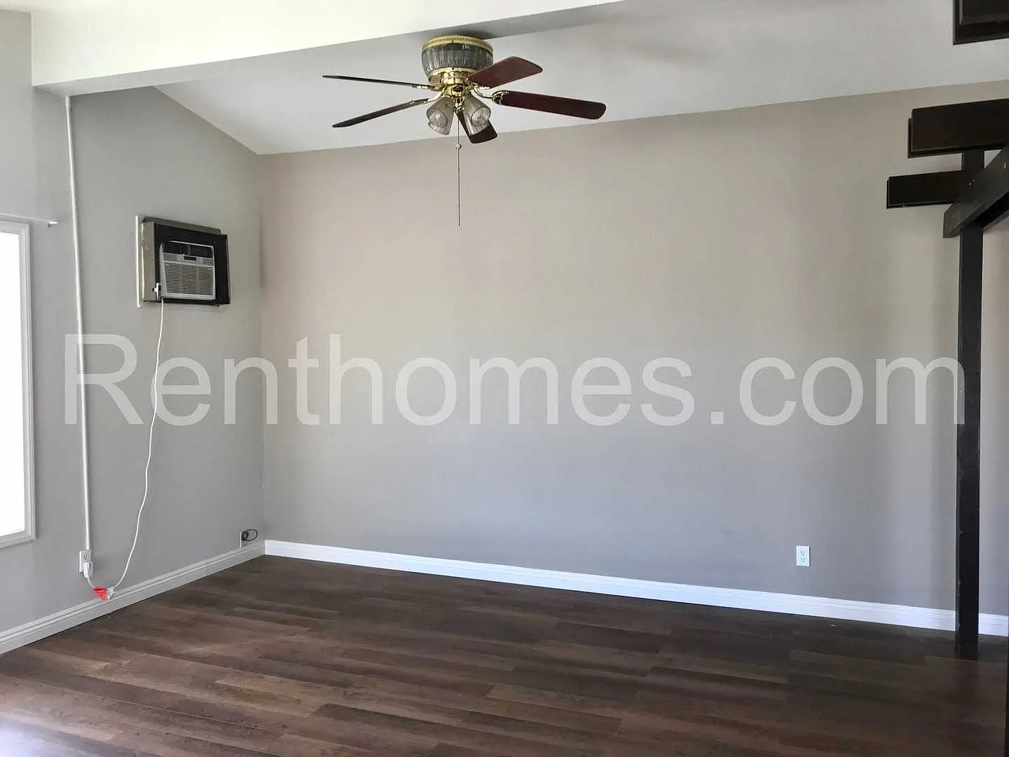 City Heights, 3662 Hondo Street - Close to shops! Must see! — Photo 3