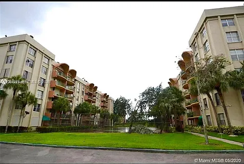 9360 Fontainebleau Blvd #309 Photo 1