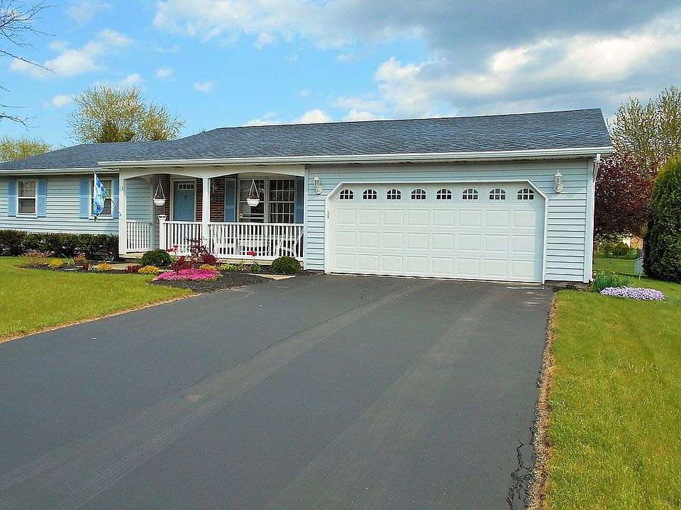 1st image of 13 Newcomb Dr
