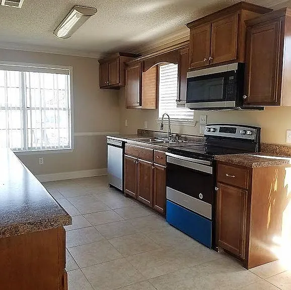 721 Cindy Ln — Photo 26