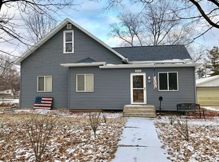 505 McClellan St, Chenoa, IL 61726