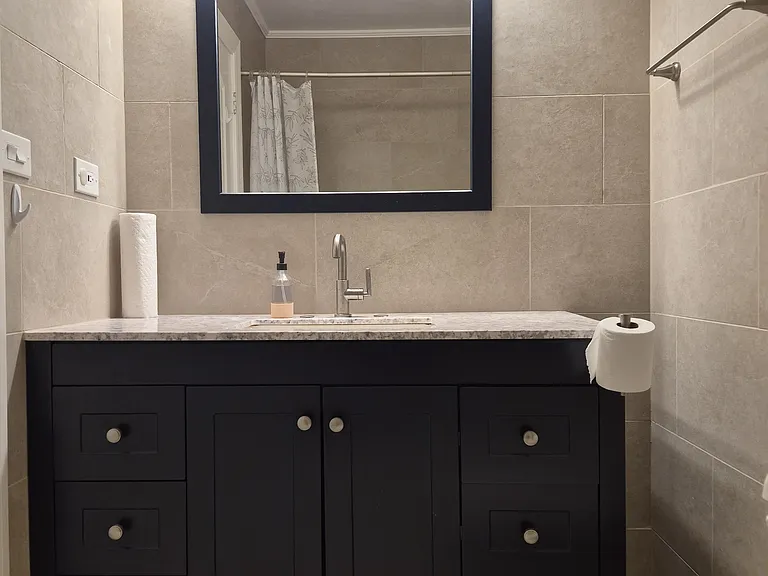 2nd bathroom