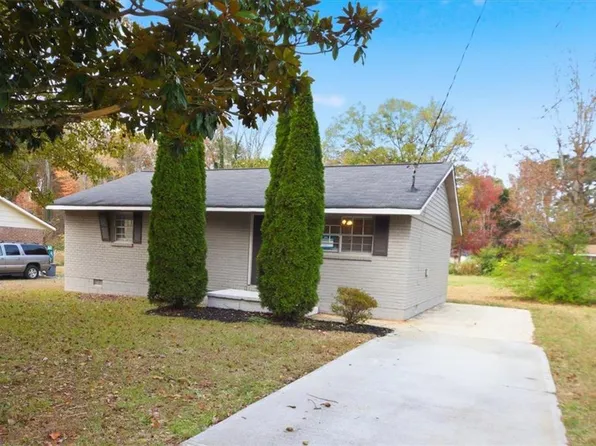 8117 Attleboro Dr, Jonesboro, GA 30238