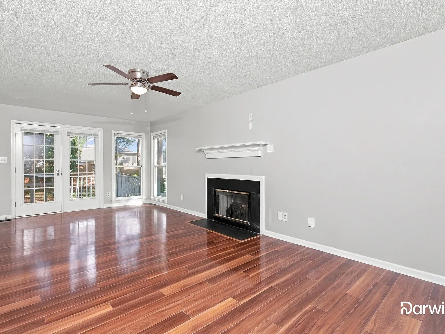 4 bed, 2.5 bath, 1416 sqft, $1,850 — Photo 4