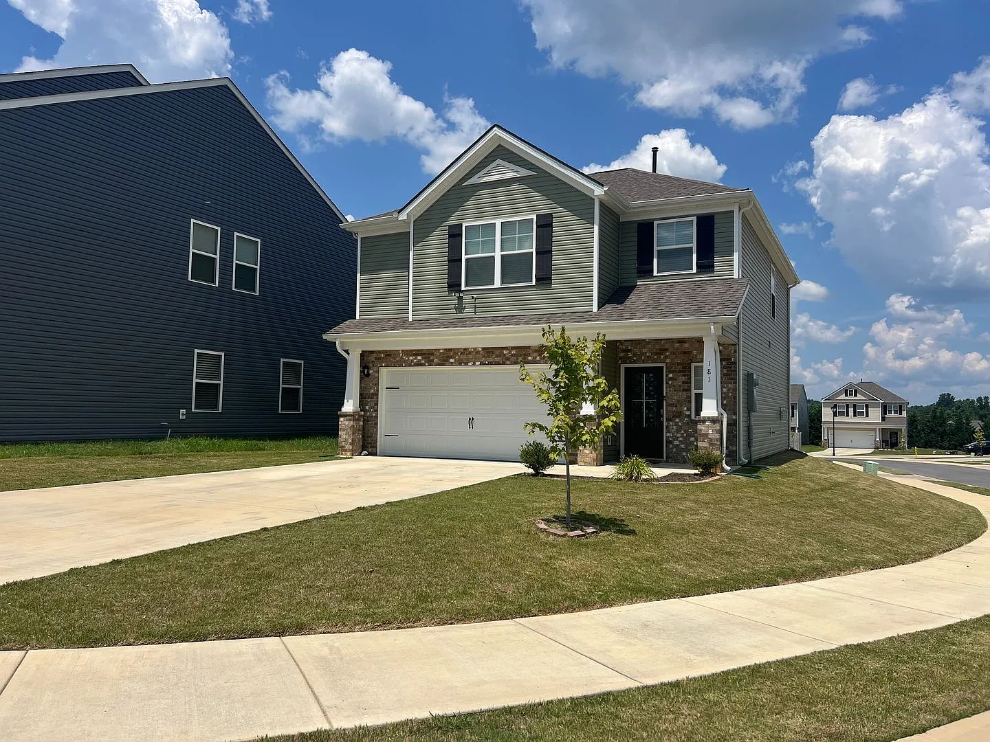 Stunning Home located in central Johnson City! — Photo 1