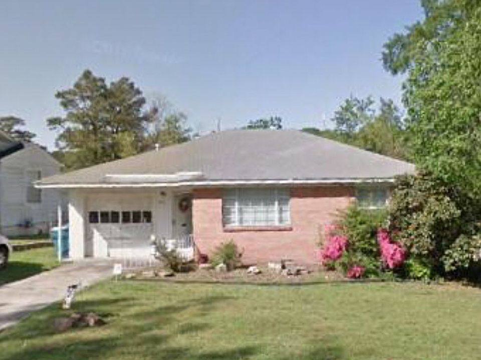 2nd image of 2500 Blackwood Rd