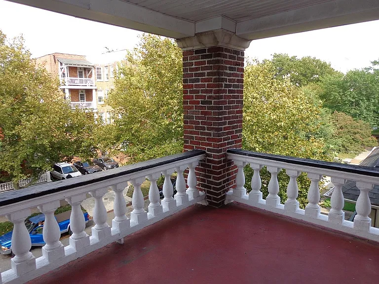 625 W Princess Anne Rd — Photo 19