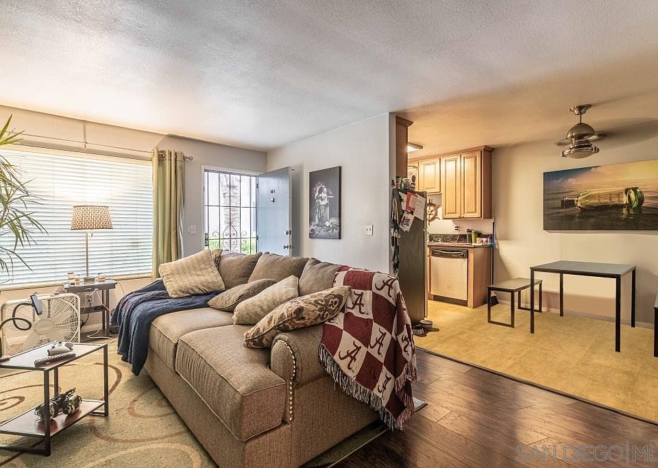 1st image of 4750 Noyes St APT 108