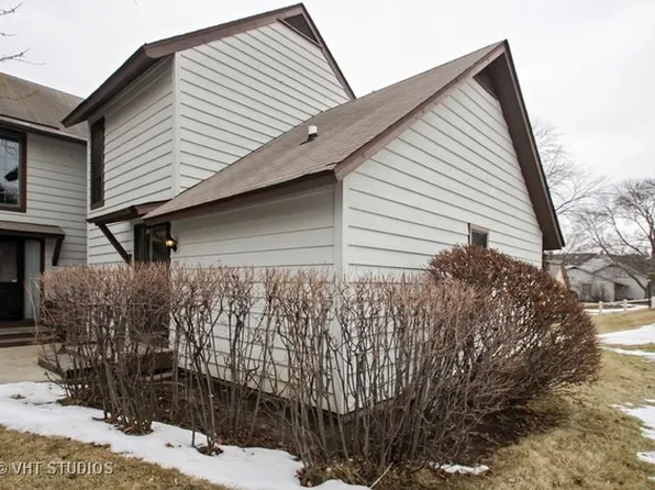 730 Chandler Rd, Gurnee, IL 60031