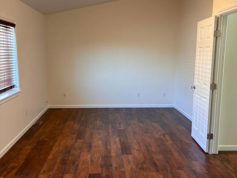 4451 Cordova St #1 — Photo 8