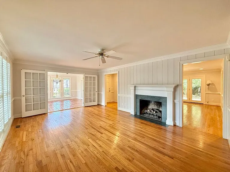 1610 Ridge Rd — Photo 5
