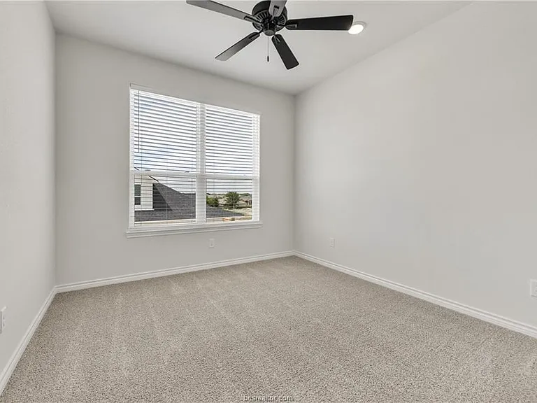 2545 Leyla Ln — Photo 23