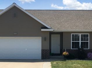 1017 Wasek Dr #4, Auburn, MI 48611