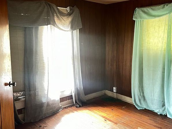 1934 N Main St, Jasper, TX 75951