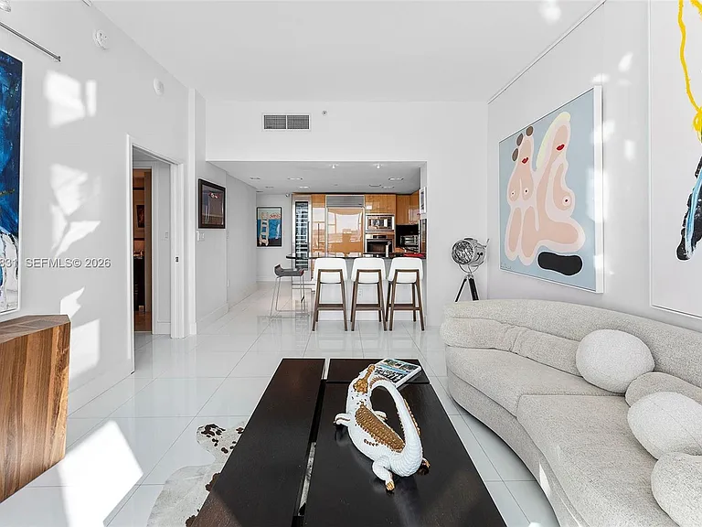 6801 Collins Ave — Photo 20