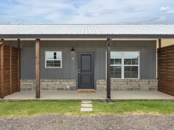 Lindale Landing North/South