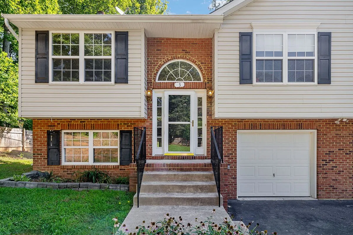 4 bed, 3.0 bath, 1738 sqft, $2,900 — Photo 4