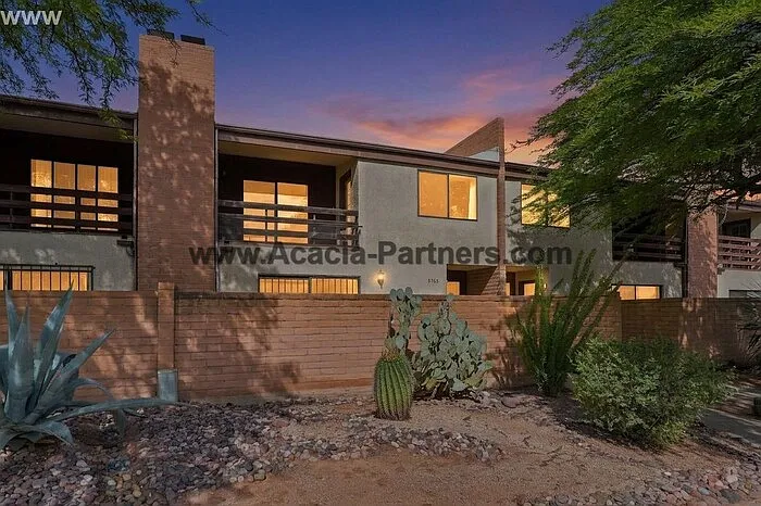 3 bed, 3.0 bath, 1620 sqft, $1,650 — Photo 2
