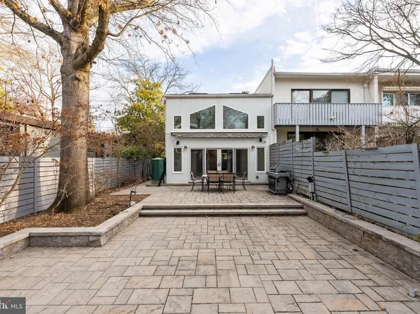 4854 Reservoir Rd NW, Washington, DC 20007