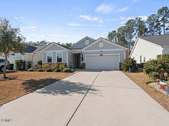 3rd image of 21 Mainland Lakes Drive