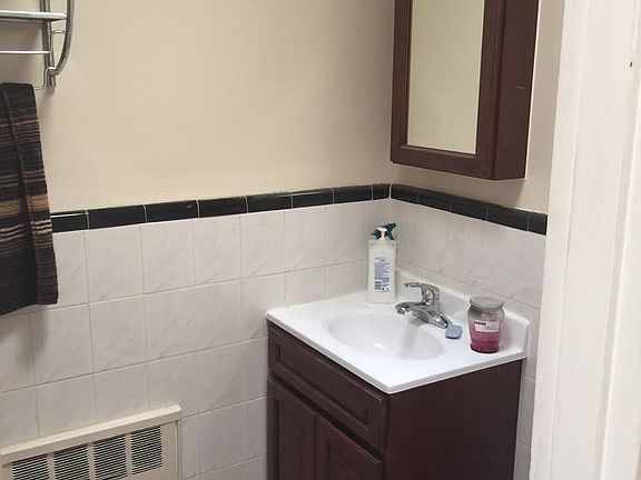 3rd image of 1243 E 98th St #1