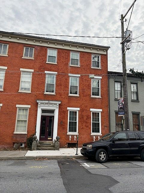 1st image of 111 W Market St #2
